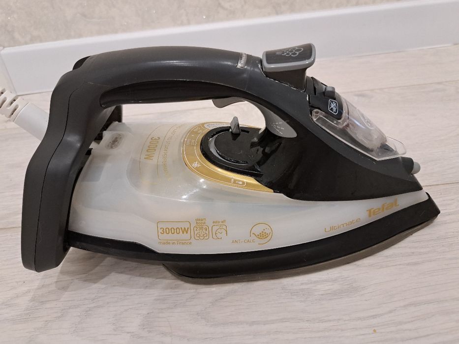 Праска парова Tefal FV9787, утюг