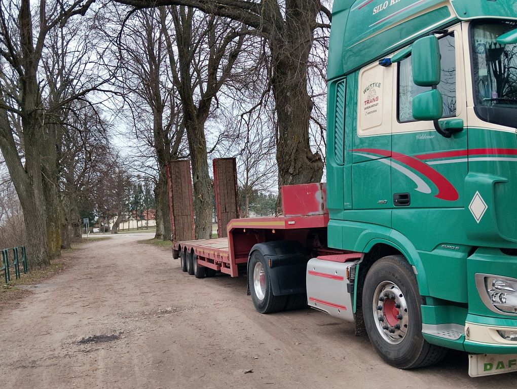 Transport maszyn rolniczych i budowlanych i pomoc drogowa