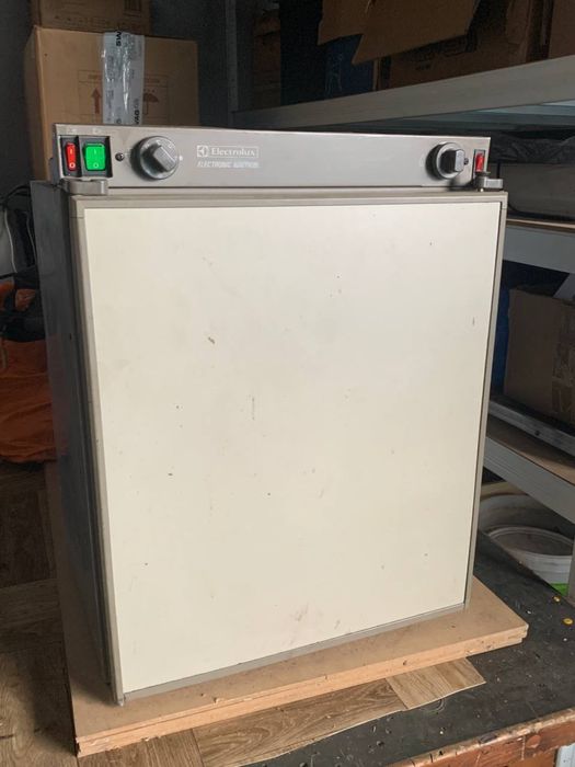 Lodówka do kampera electrolux