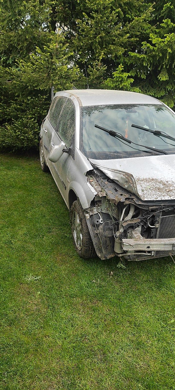 Renault Megane lekko  uszkodzony