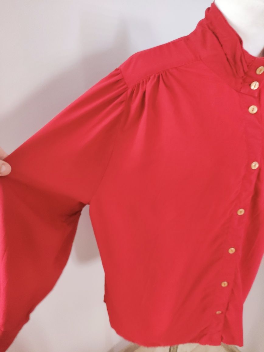 Gładka czerwona koszula damska