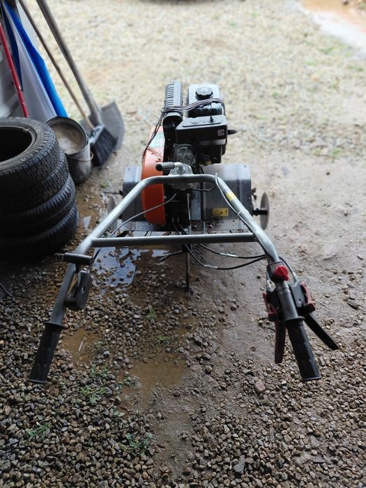 motocultivadora térmica