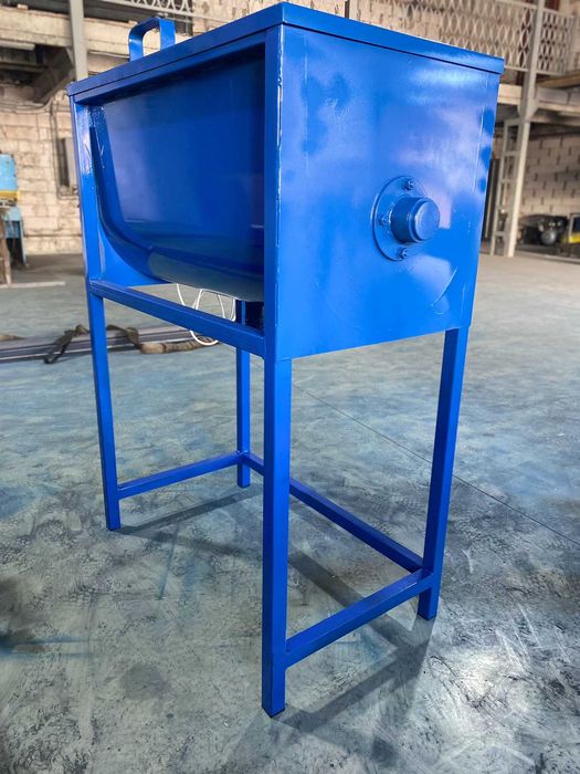 Змішувач кормів,комбікормів,кормосмеситель,горизонтальний