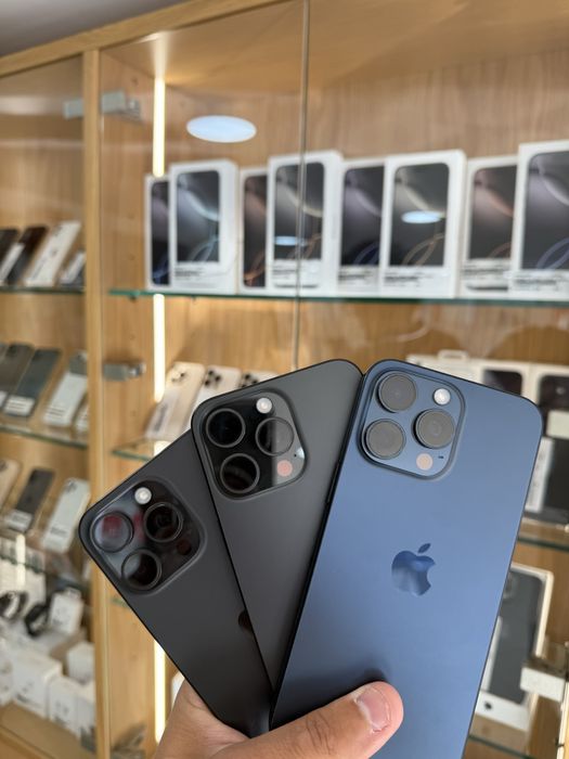 IPHONE 15 PRO MAX 256GB COMO NOVO