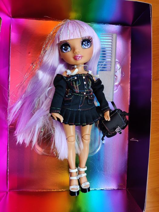 Boneca Rainbow High junior-special edition- Avery Styles nova em caixa