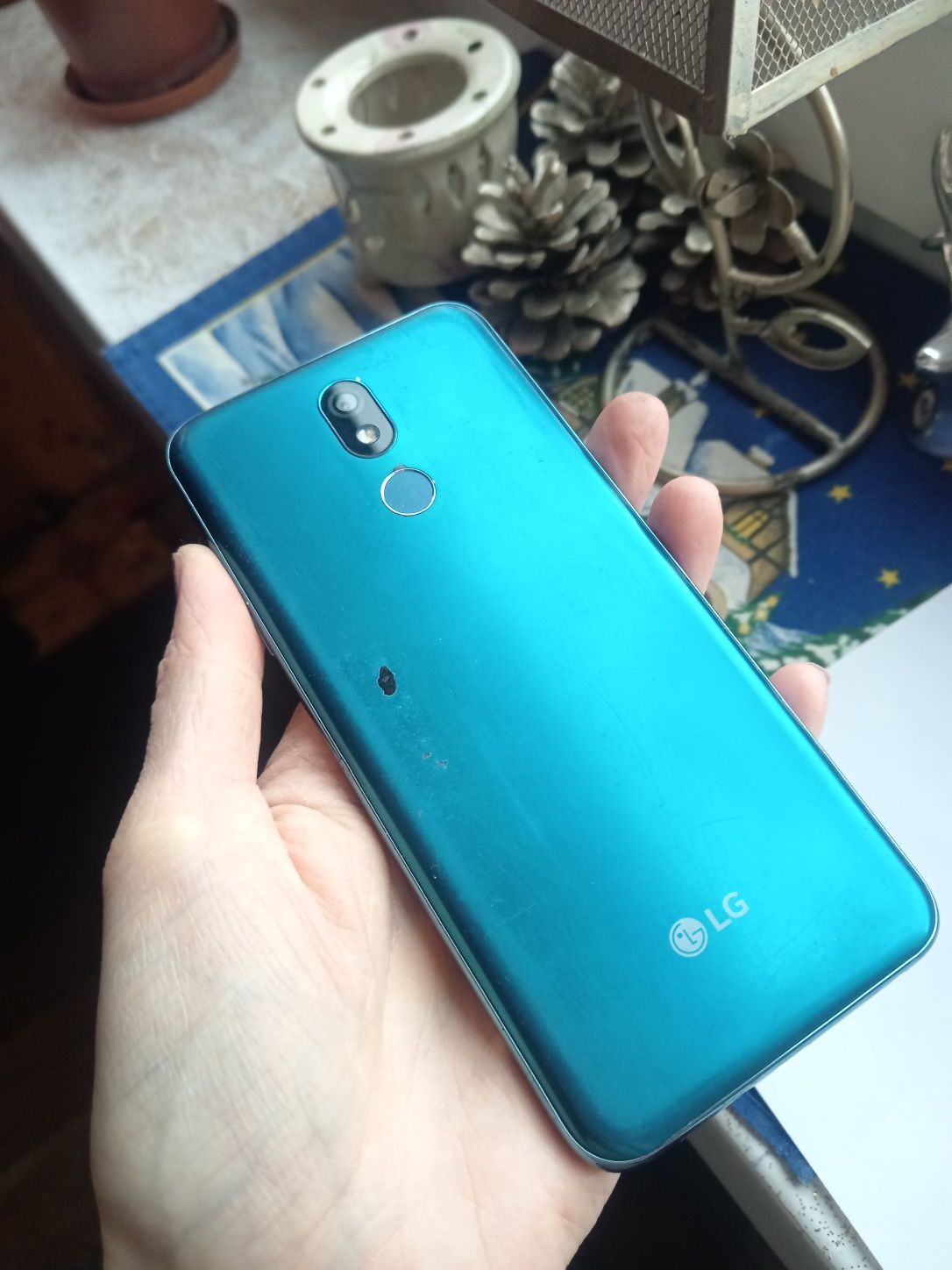 LG k40 telefon komórkowy