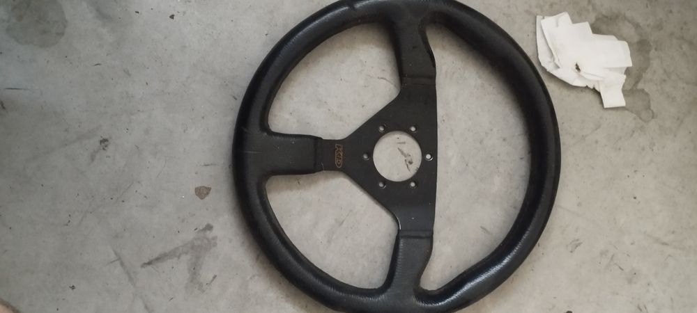 Volante desportivo KD