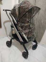 Capa da chuva para carrinho marca "bebe confort"