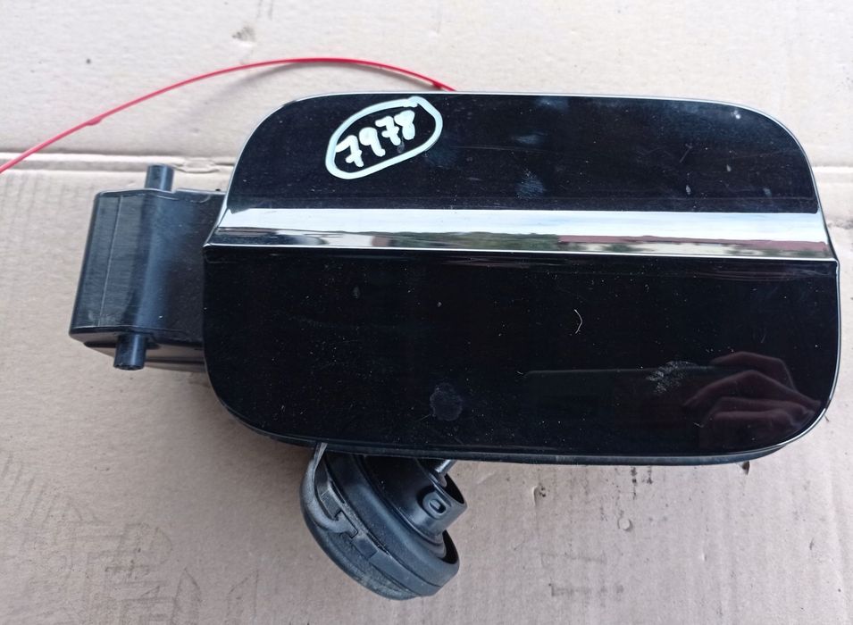 AUDI A3 8V SPORTBACK KLAPKA WLEWU PALIWA 8V4809906