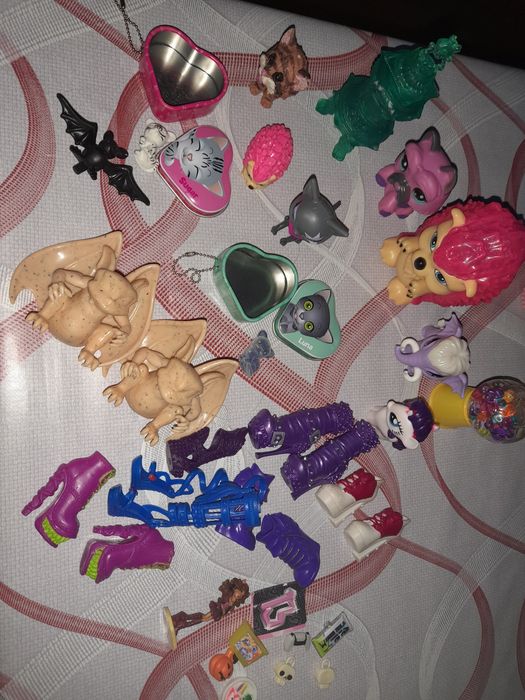 Кукла монстер хай и к ним аксесуари