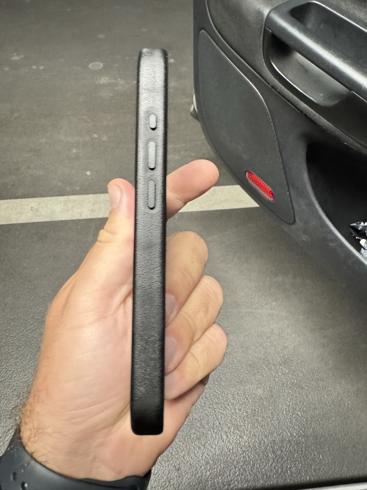 Skórzane etui z MagSafe do iPhone’a 16 Pro