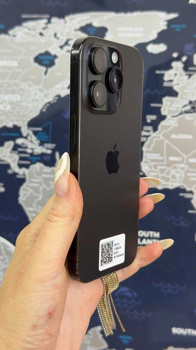 Apple Iphone 16 Pro 128Gb та 256Gb Black Titanium Neverlock