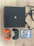 PS 4 PRO po serwisie 2 pady + gra (pełne okablowanie)