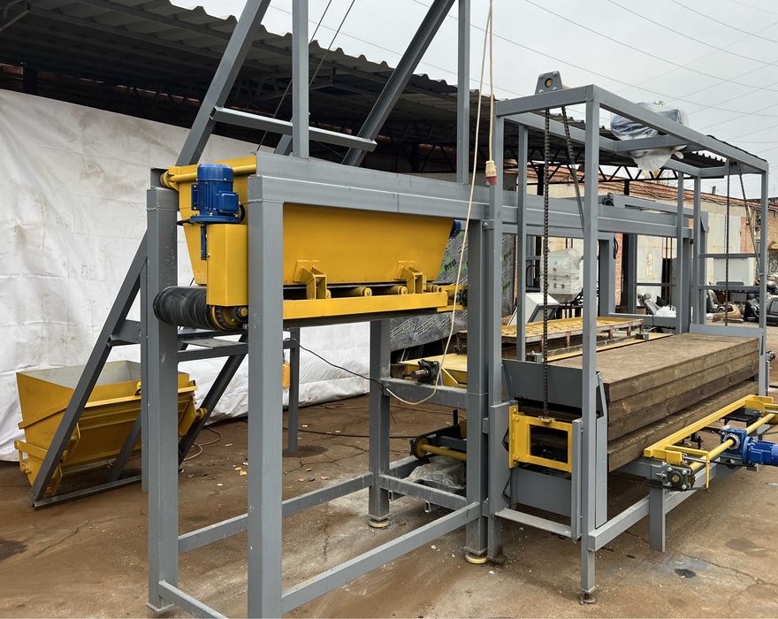 Автоматична лінія для виготовлення бетонного європаркану, стовпчиків