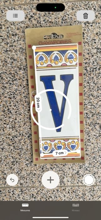 Azulejos Decorativos com Letras – Novos, Conjunto “Vivenda do Moreira”