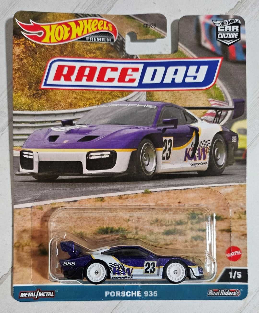 Hot Wheels Premium Car Culture Race Day 1/5 Porsche 935 Real Riders