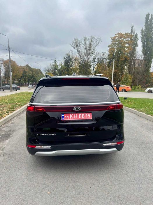 Kia Carnival 2021 2.2 дизель чорна