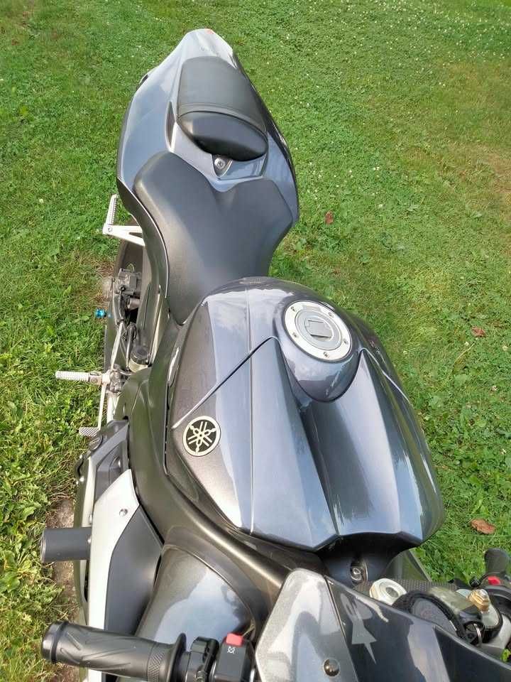 Yamaha R1 RN12 "Zadbana"