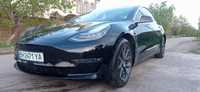 Продам tesla модель 3 стандарт плюс