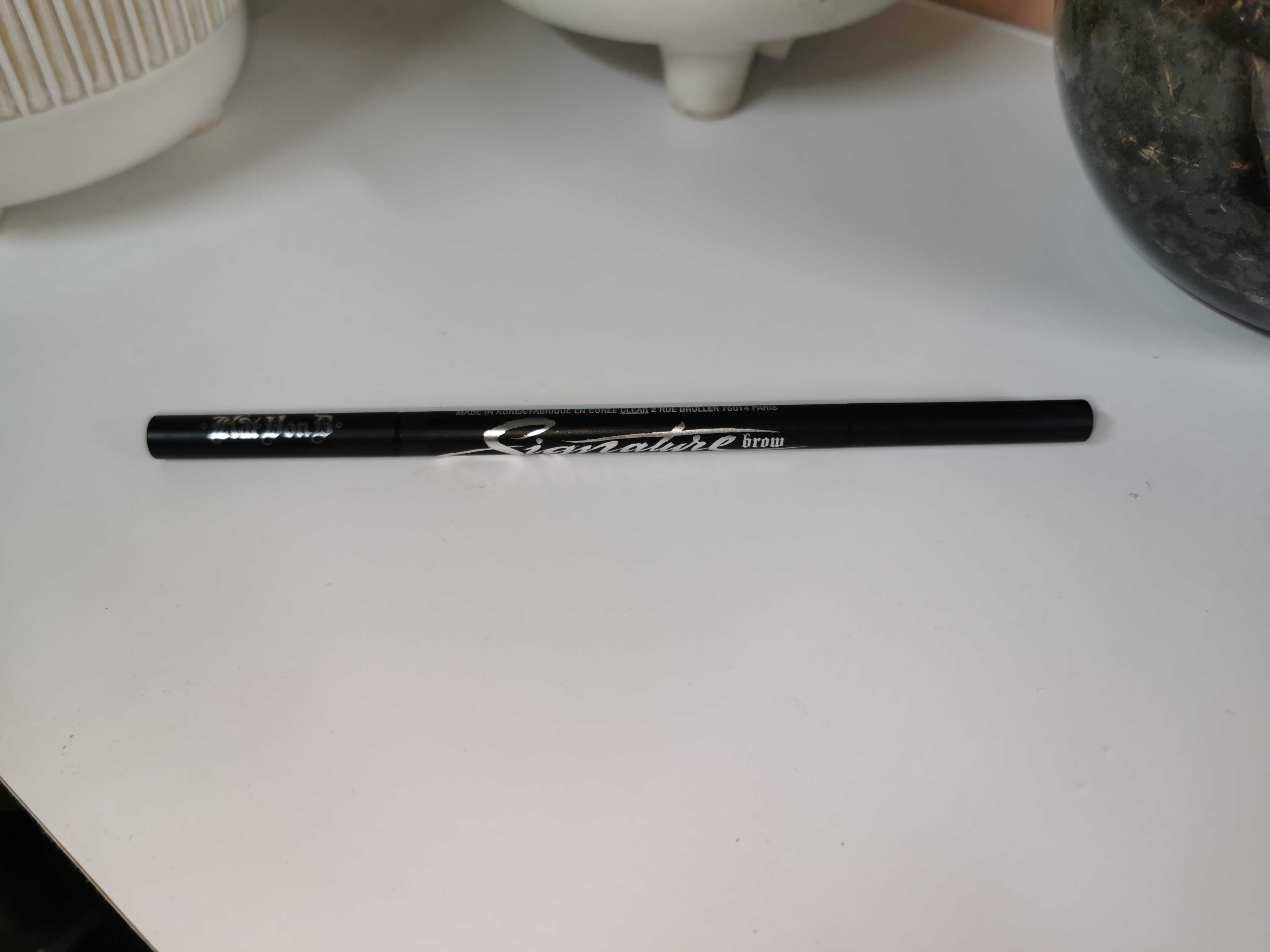 Kat Von D - kredka do brwi Signature brow - kolor Walnut