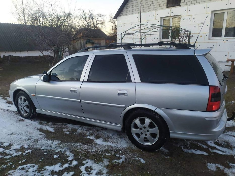 Opel Vectra b 2.2  2001 рік.  В чудовому стані.