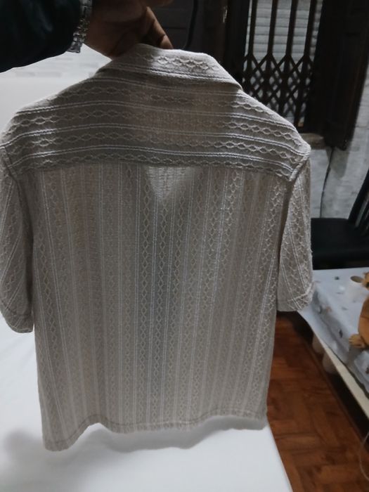 Vendo está camisa estruturada de algodão com gola bowling da Zar