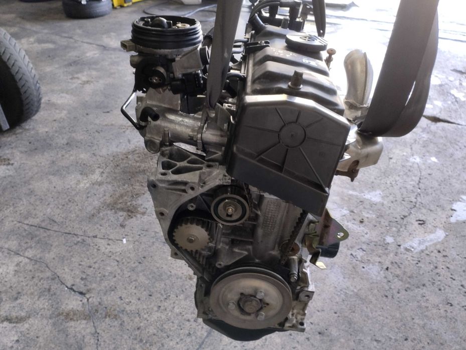 Motor Peugeot 106 1.0