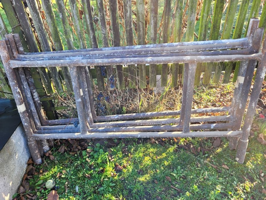 Stare rusztowanie 4 ramki 170x100