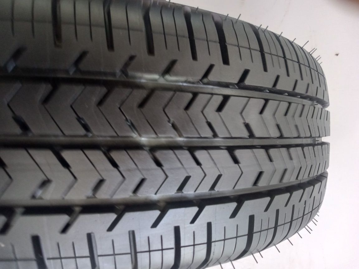 Koło zapasowe opona aTrafic Vivaro Talento 215/65R16c Michelin Agilis