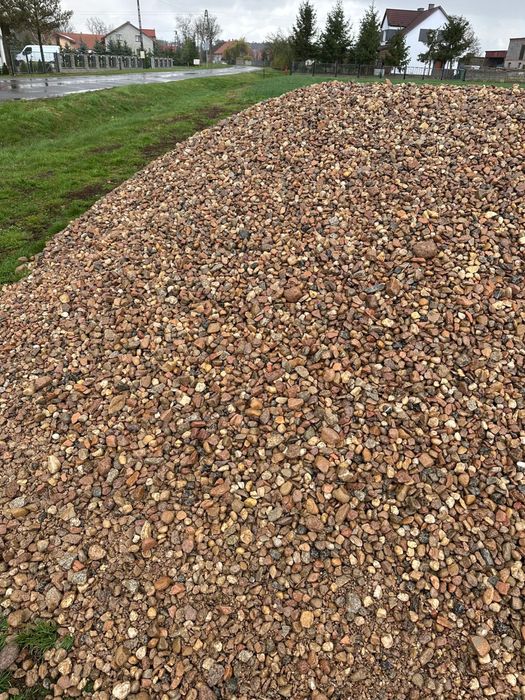 Kruszywo Ziemia Tłuczeń Kliniec Grysy Piach Frez Granit Kamień Gruz