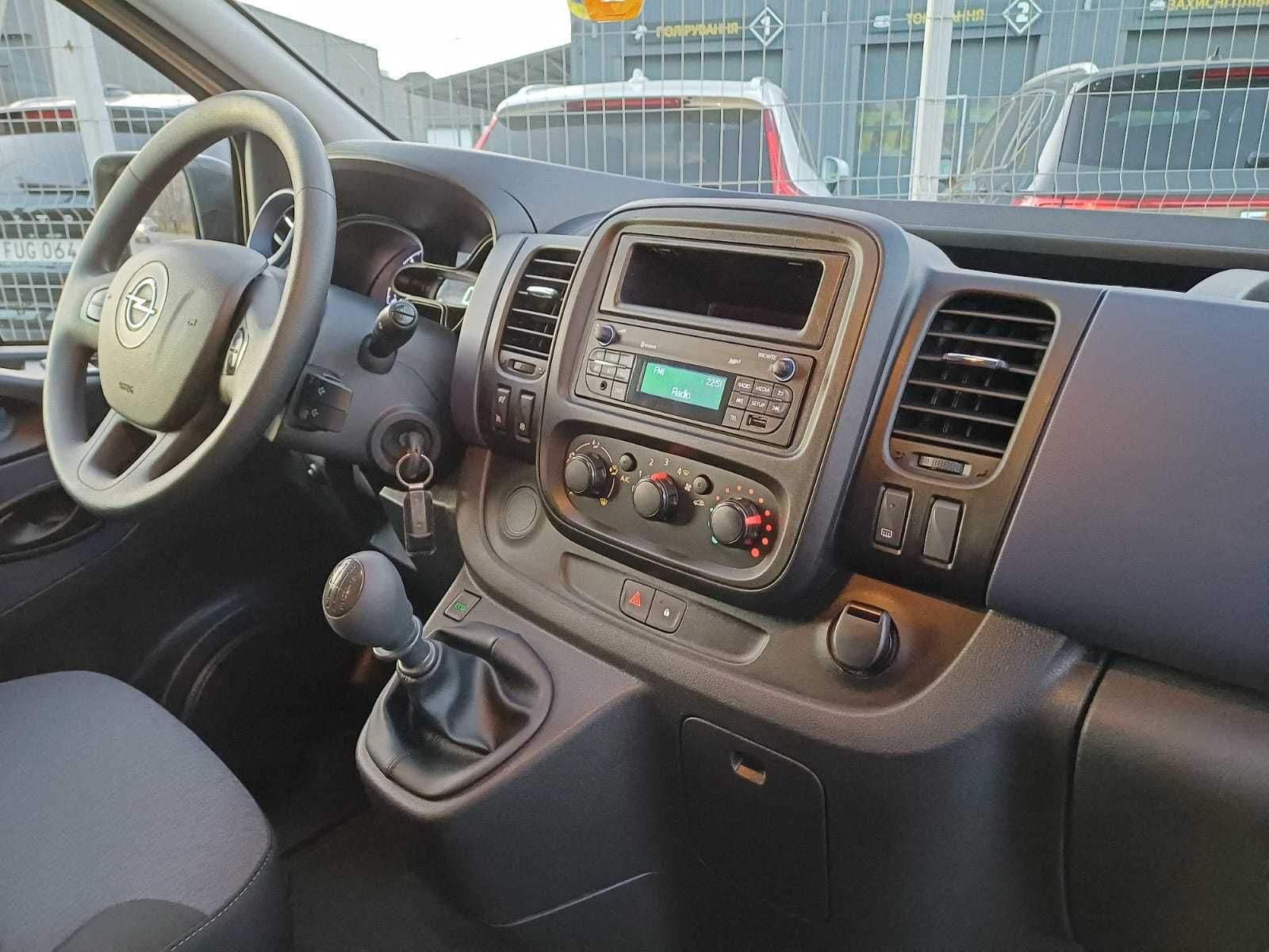 Продам OPEL VIVARO B 3 Пасажир 2015 9місць Renault Trafic з Німеччини