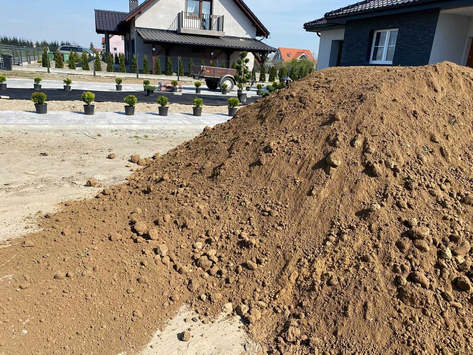 Ziemia ogrodowa, uniwersalna, pod trawnik, ogród warzywny, transport