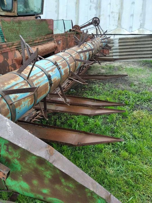 Приставка для збирання соняшнику ДОН