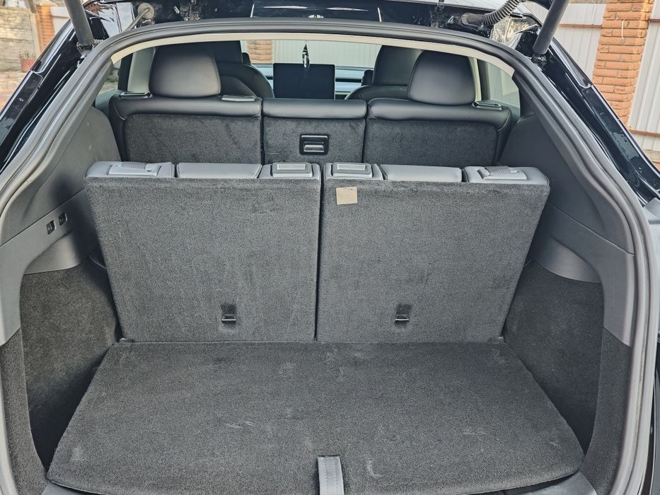 Tesla Model Y 2024р. 7 місць Продажа-Обмін