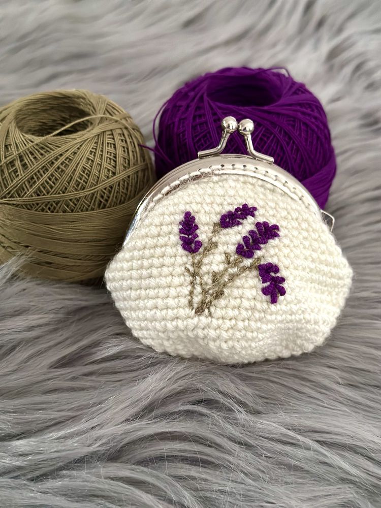 Porta moedas/ bolsinha em crochet
