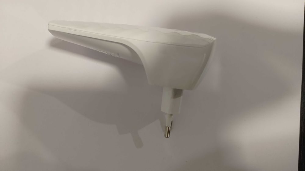 Repetidor de Sinal TP-LINK RE200 (AC750 - 300 + 433 Mbps)