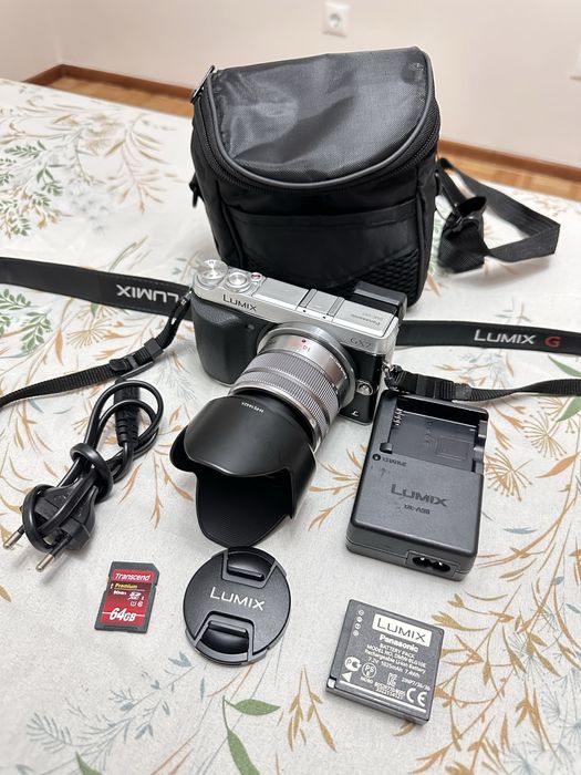 Panasonic Lumix GX7 com lente 14-42mm complete kit
