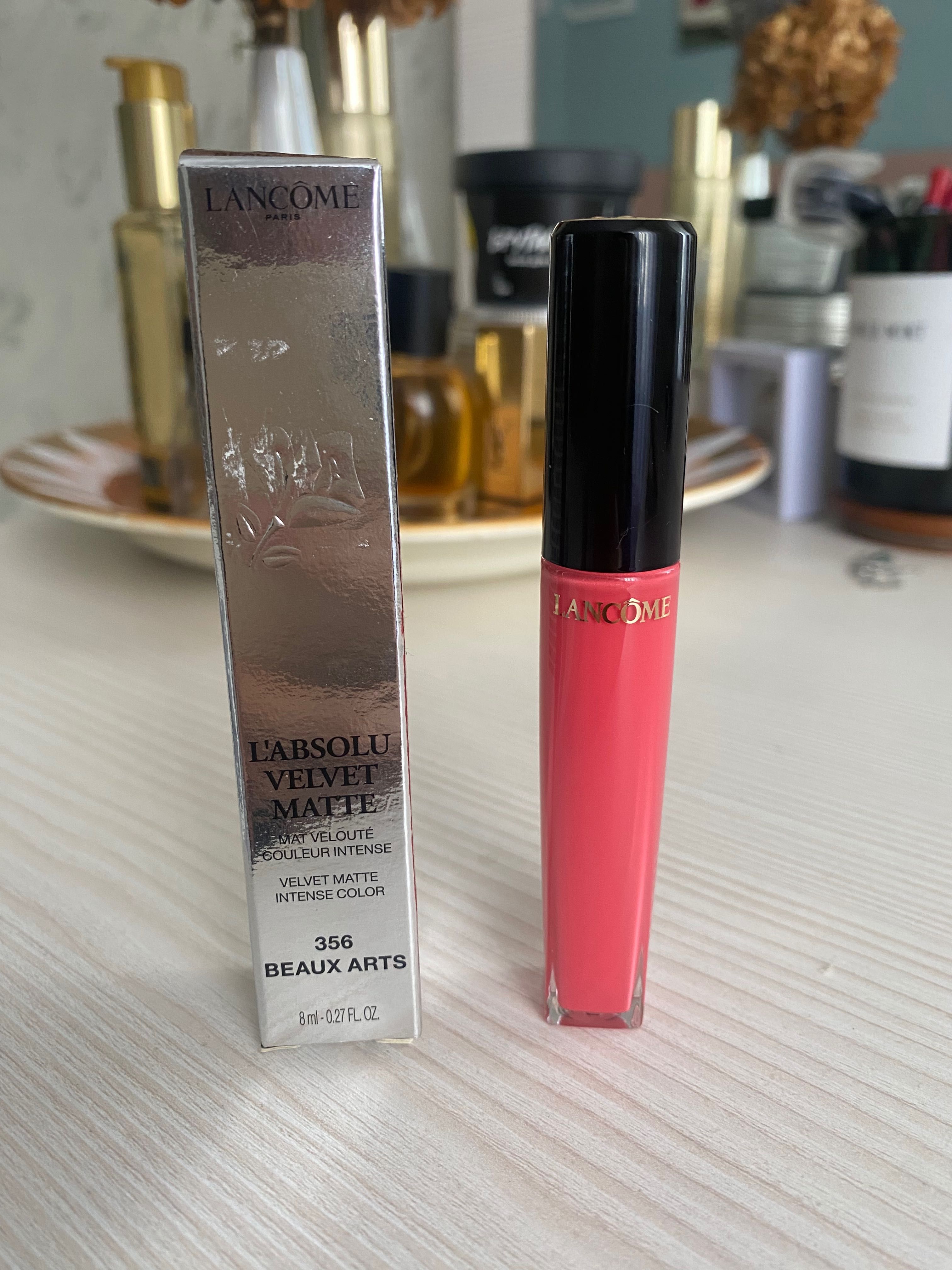 Матова помада Lancôme Labsolu Velvet Matte