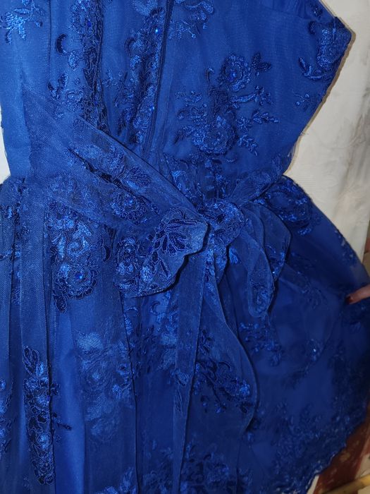 Платье нарядное пышное