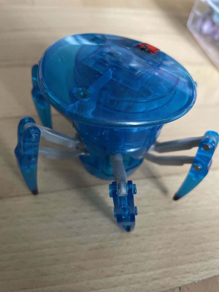 Pająk HexBug pilot do sterowania