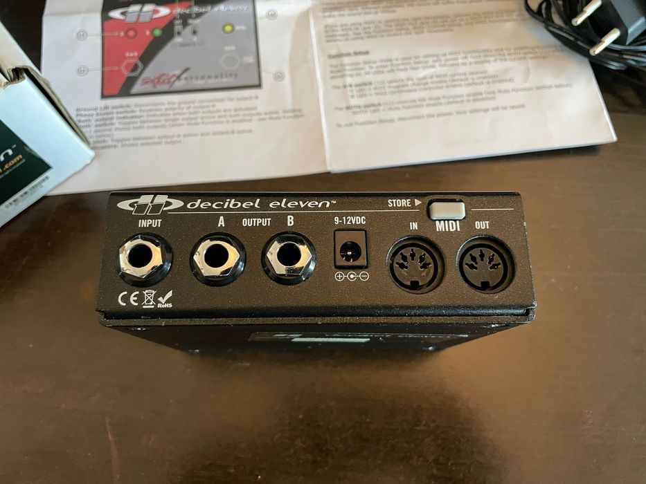 Decibel Eleven - Split Personality (Pedal AB-Y)
