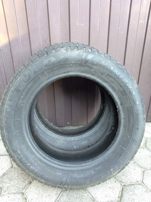 Шини б/у продам на r15