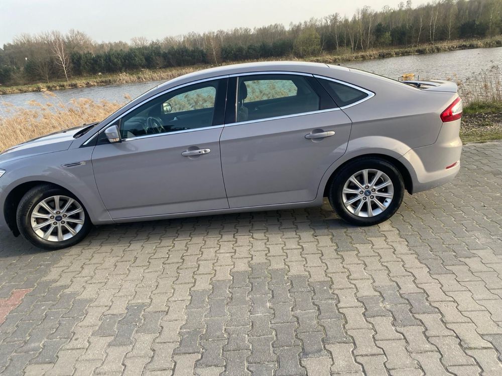 Ford Mondeo Hatchback titanium