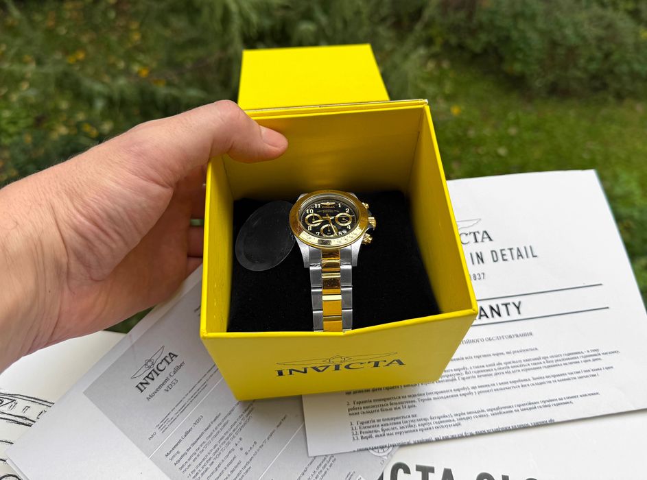 Чоловічий годинник INVICTA SPEEDWAY 17027 Chronograph 40 mm. 200 MT.