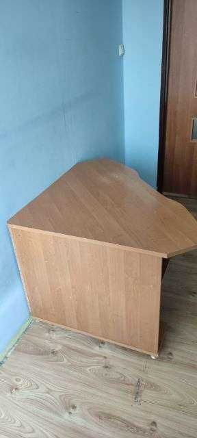 biurko narożne drewniane