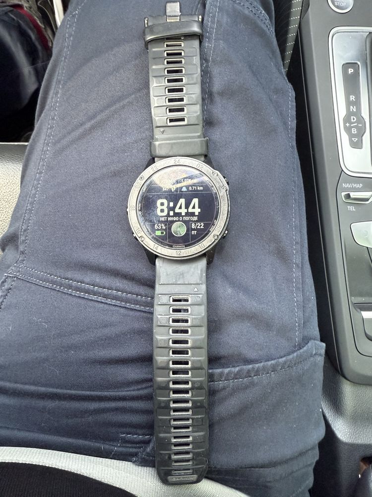 Часы Garmin Taktix Delta Solsr