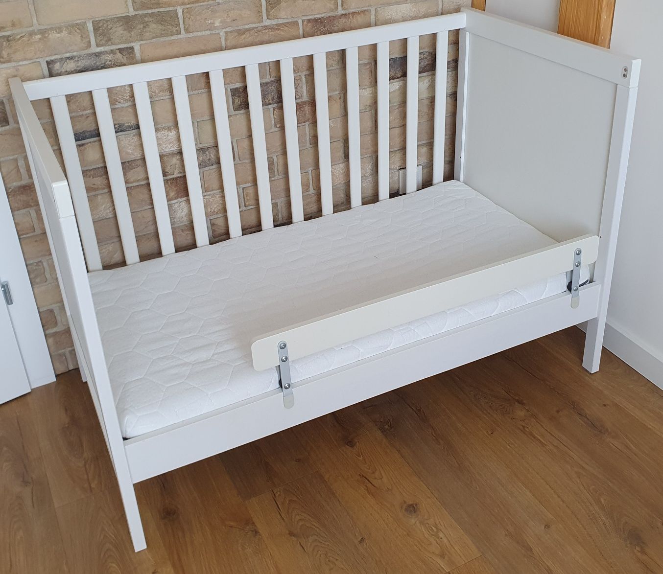 Ikea Sundvik łóżko dziecięce, łóżeczko