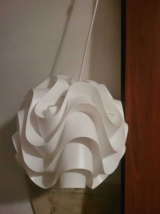 Lampy wiszace z kloszem