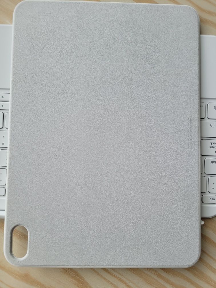 Magic Keyboard Folio для iPad 10