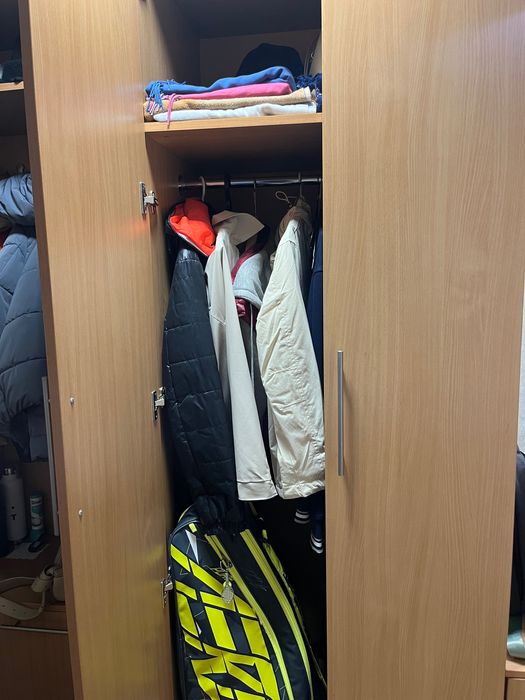 Продаю шафу в прихожу